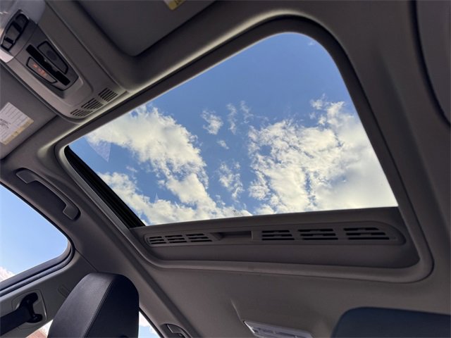 Used 2014 BMW 320i xDrive Sedan image 29