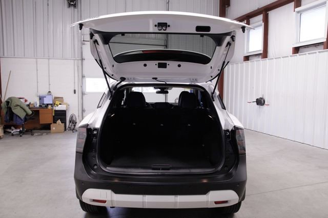 Used 2025 Nissan Kicks SR image 20