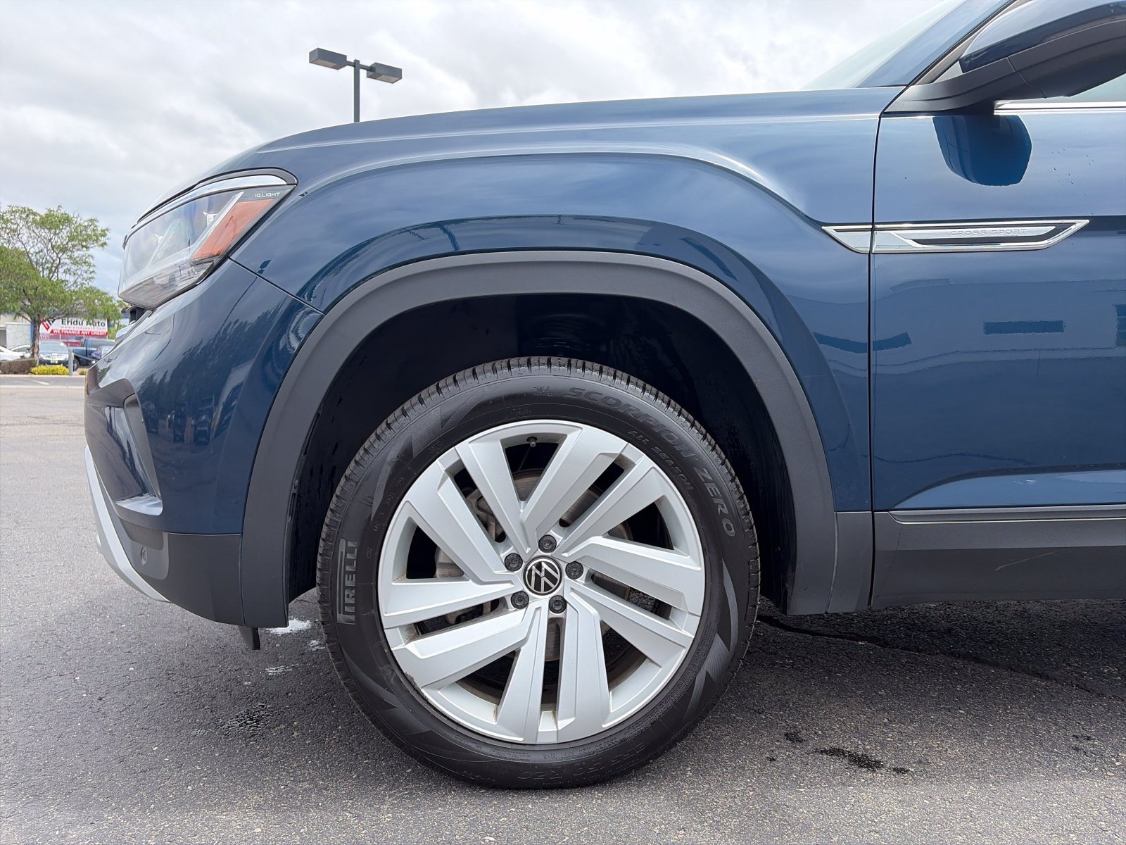 Used 2020 Volkswagen Atlas Cross Sport SE AWD/4WD image 10