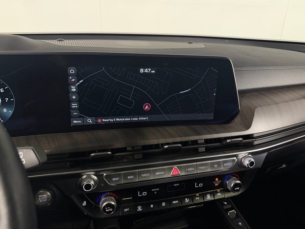 Used 2024 Kia Telluride SX Prestige w/ Towing Package image 16