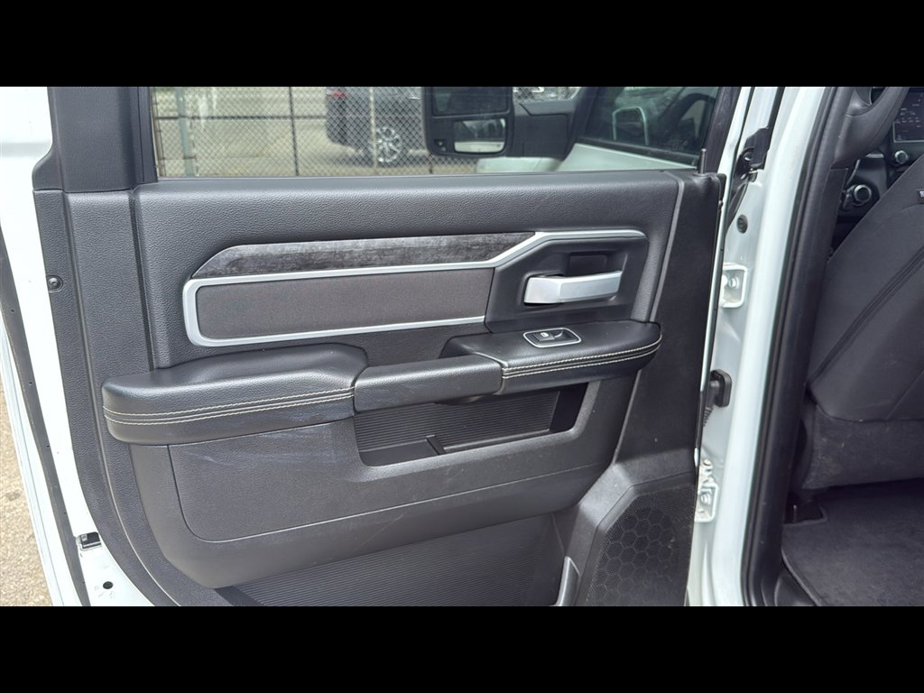 Used 2024 RAM 2500 Big Horn image 24