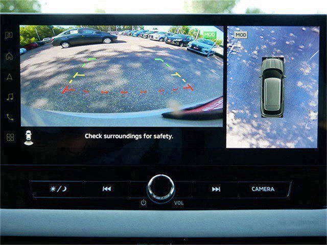 New 2025 Mitsubishi Outlander SEL image 9