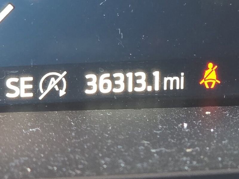 Used 2023 Ford F150 Lariat w/ Trailer Tow Package image 25