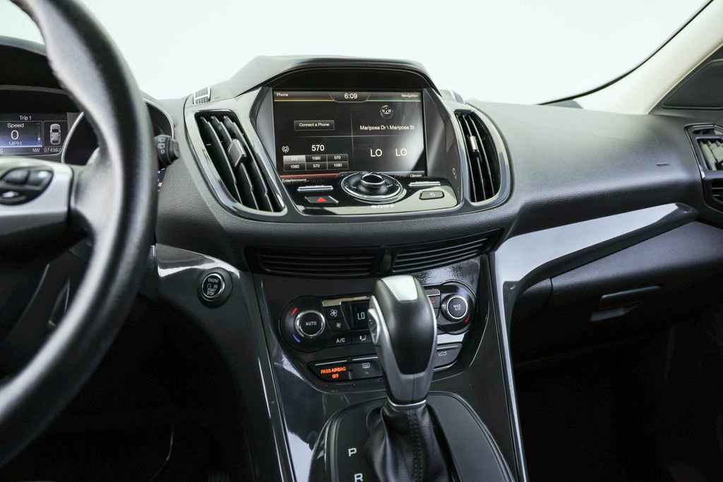 Used 2015 Ford Escape Titanium image 10