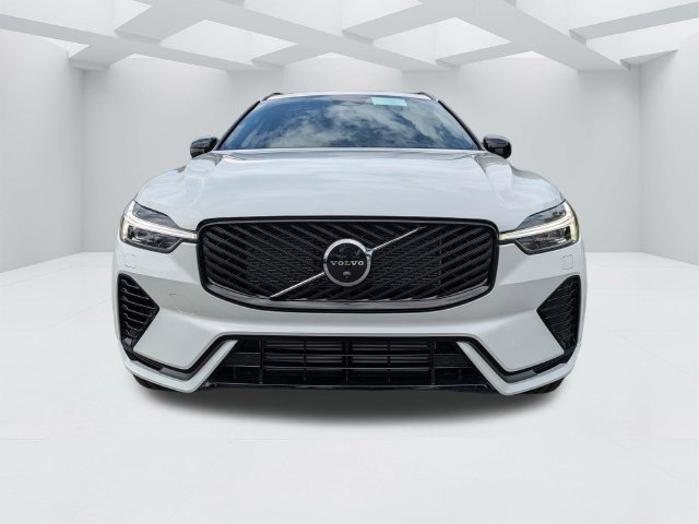 New 2026 Volvo XC60 T8 Plus w/ Protection Package Premier AWD/4WD image 9