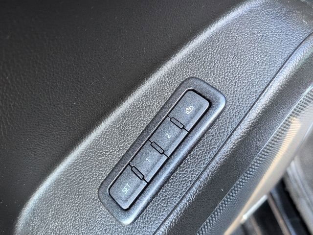 Used 2019 Chevrolet Suburban LT AWD/4WD image 18