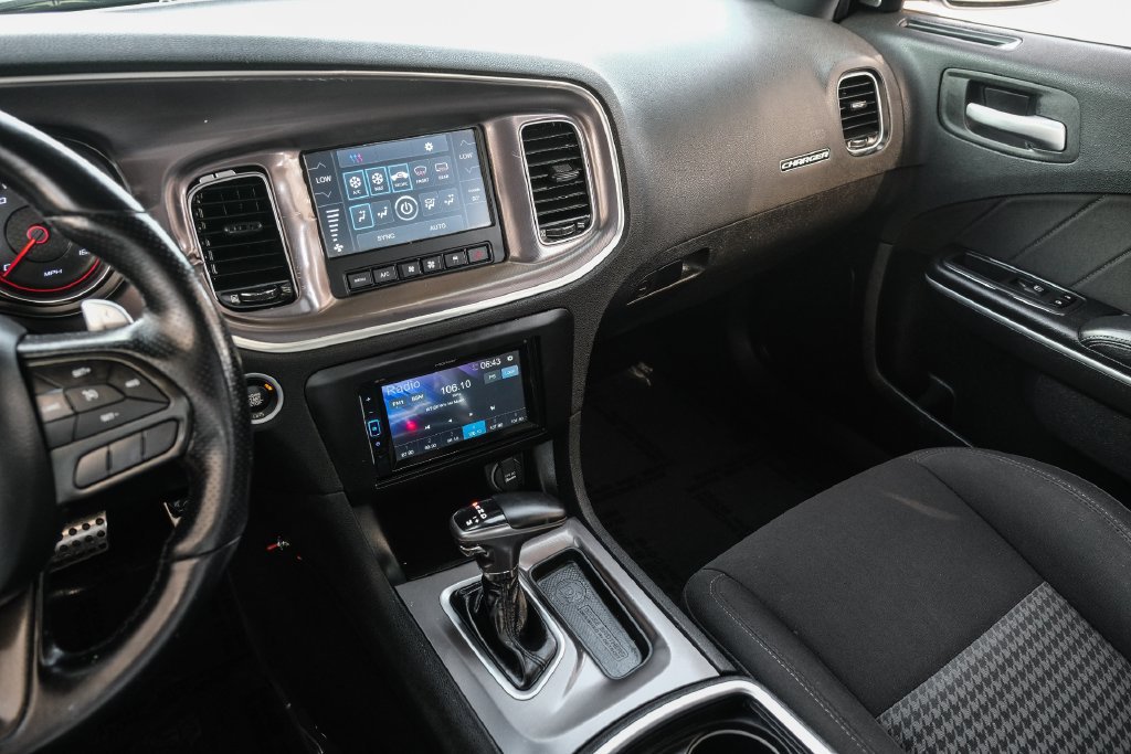 Used 2020 Dodge Charger R/T RWD image 20