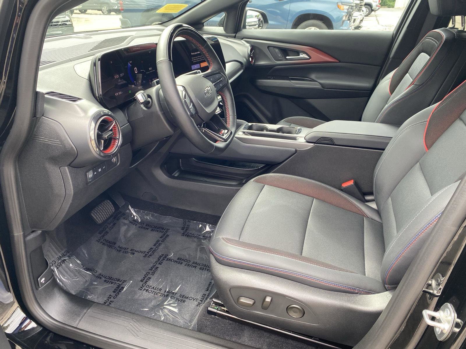 Used 2024 Chevrolet Equinox EV RS image 20