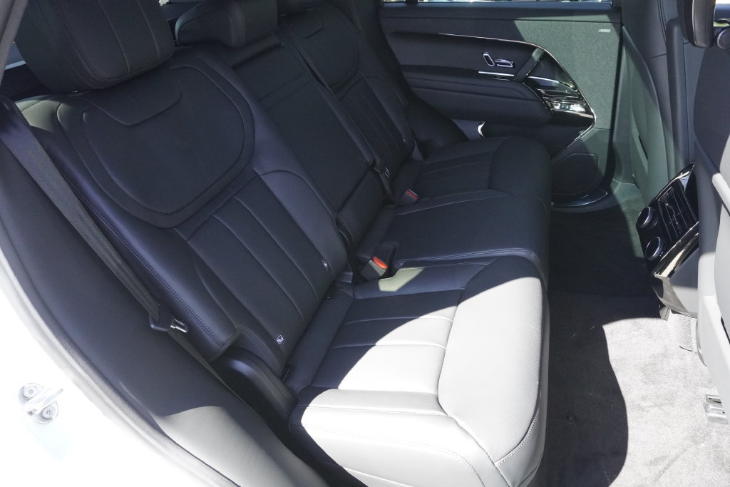 New 2026 Land Rover Range Rover Sport Dynamic SE AWD/4WD image 27