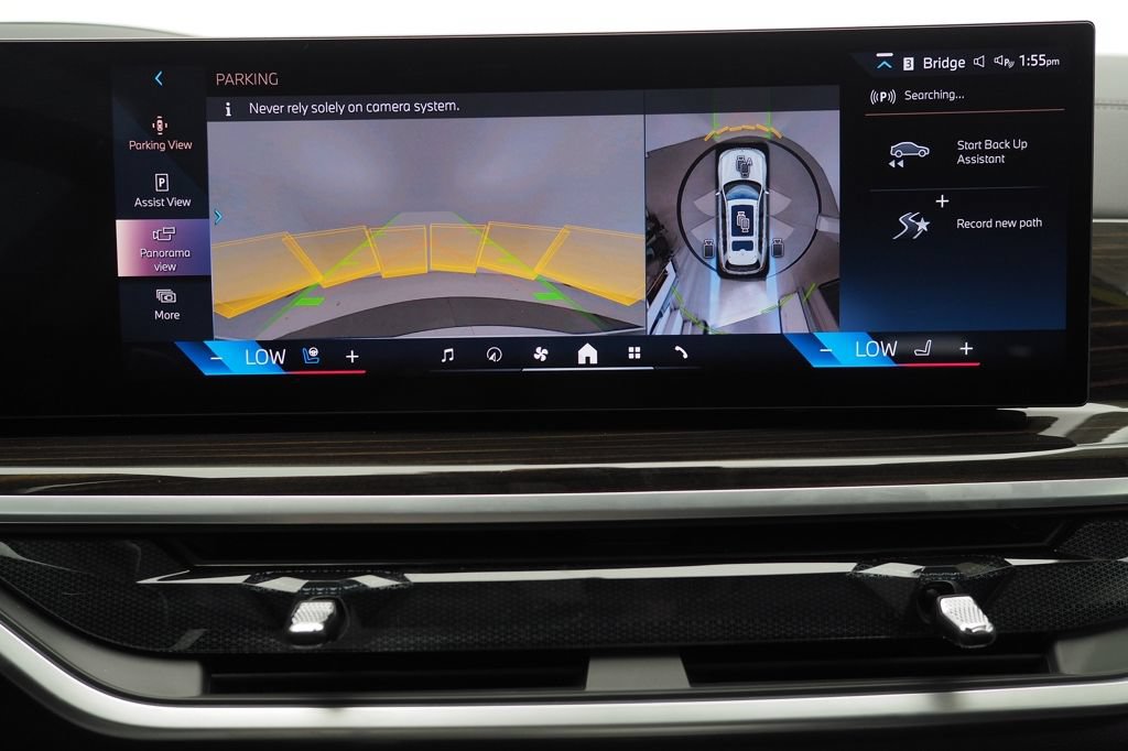 Used 2026 BMW X7 xDrive40i w/ Premium Package AWD/4WD image 17
