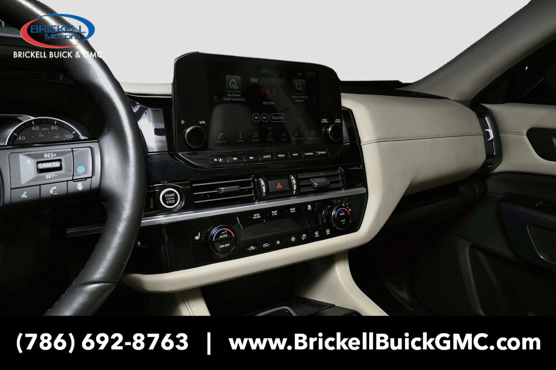 Used 2024 Nissan Pathfinder SL FWD image 19