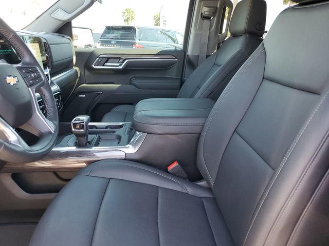 Used 2026 Chevrolet Silverado 1500 LTZ w/ LTZ Premium Package image 16