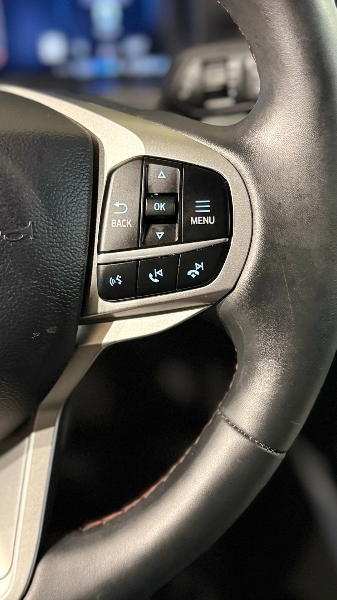 Used 2025 Ford Explorer Active w/ Active Comfort Package image 83