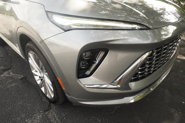 Used 2024 Buick Envision Avenir AWD/4WD image 29