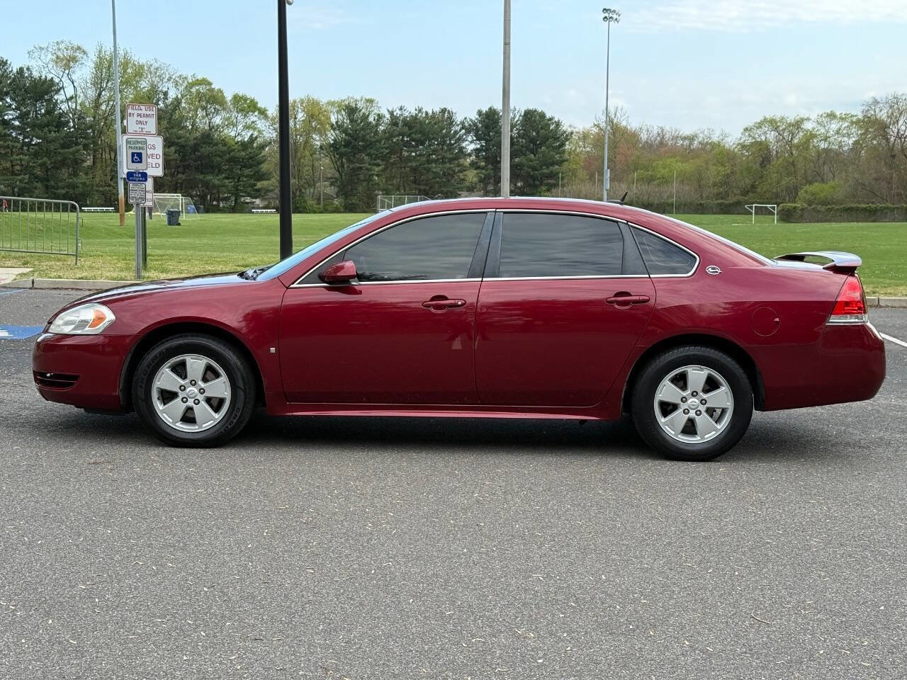 Used 2009 Chevrolet Impala LT w/ Luxury Edition Package FWD image 10