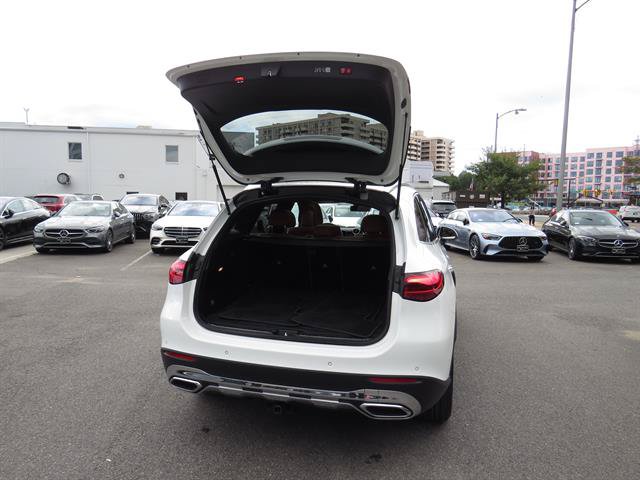 Used 2026 Mercedes-Benz GLC 300 4MATIC image 25