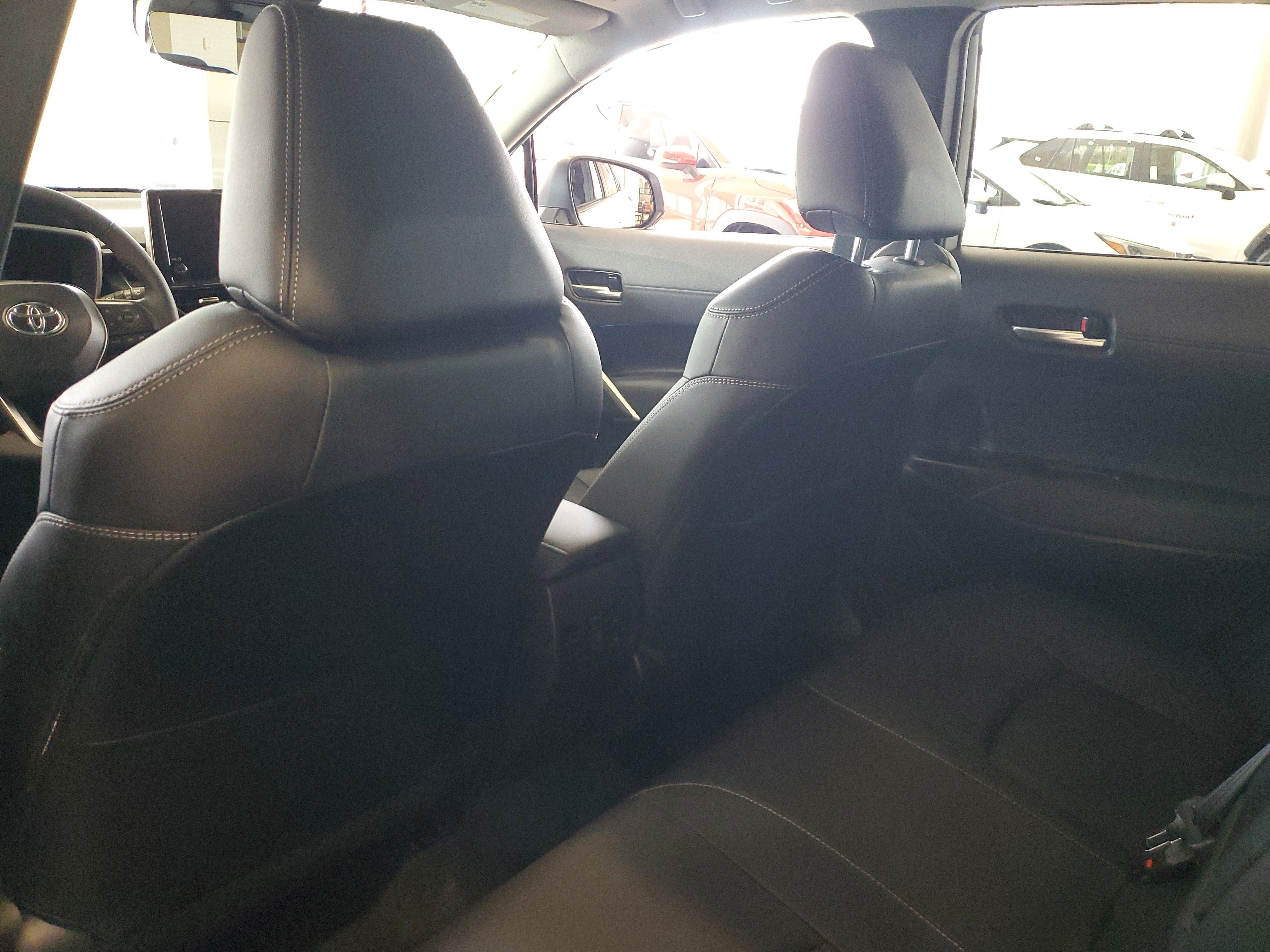 Used 2024 Toyota Corolla Cross XLE w/ Convenience Package AWD/4WD image 13