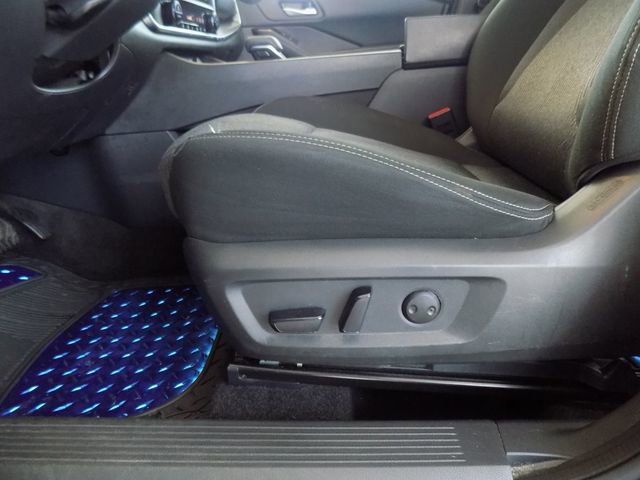 Used 2025 Nissan Rogue SV image 21