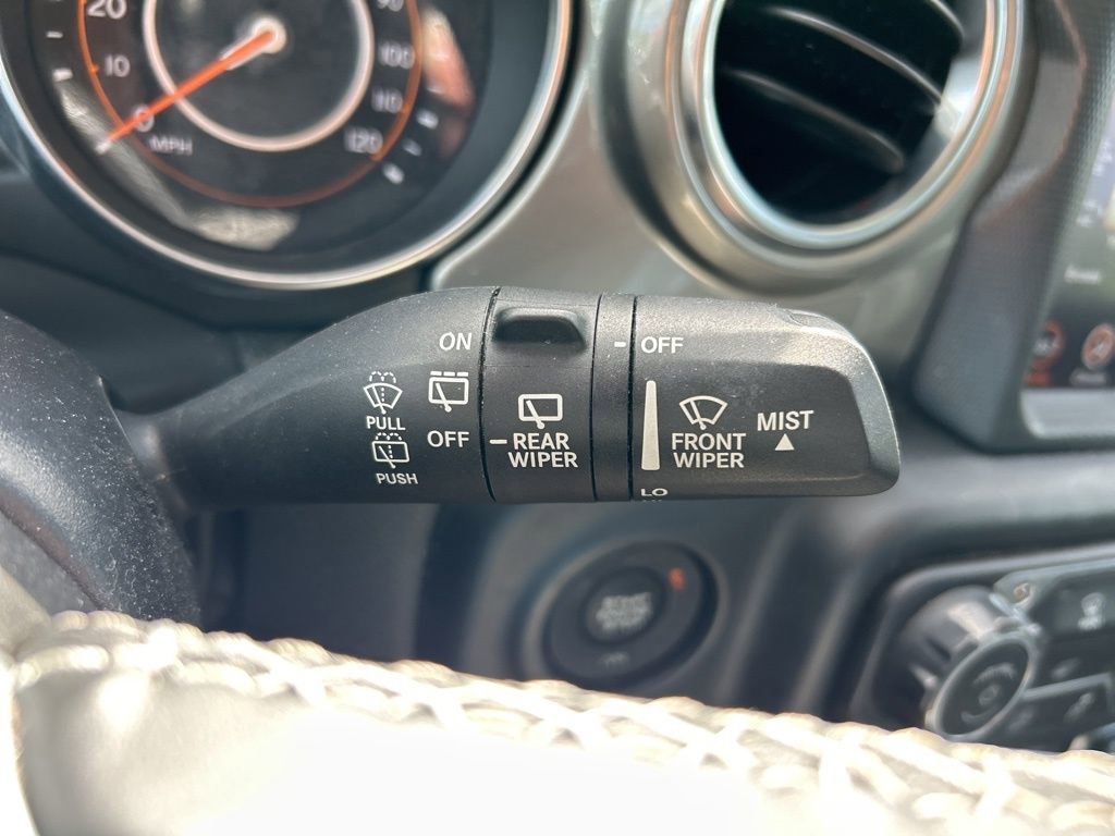 Used 2022 Jeep Wrangler Unlimited Sahara image 21