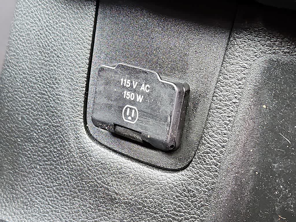 Used 2014 Jeep Wrangler Unlimited Sahara w/ Connectivity Group AWD/4WD image 22