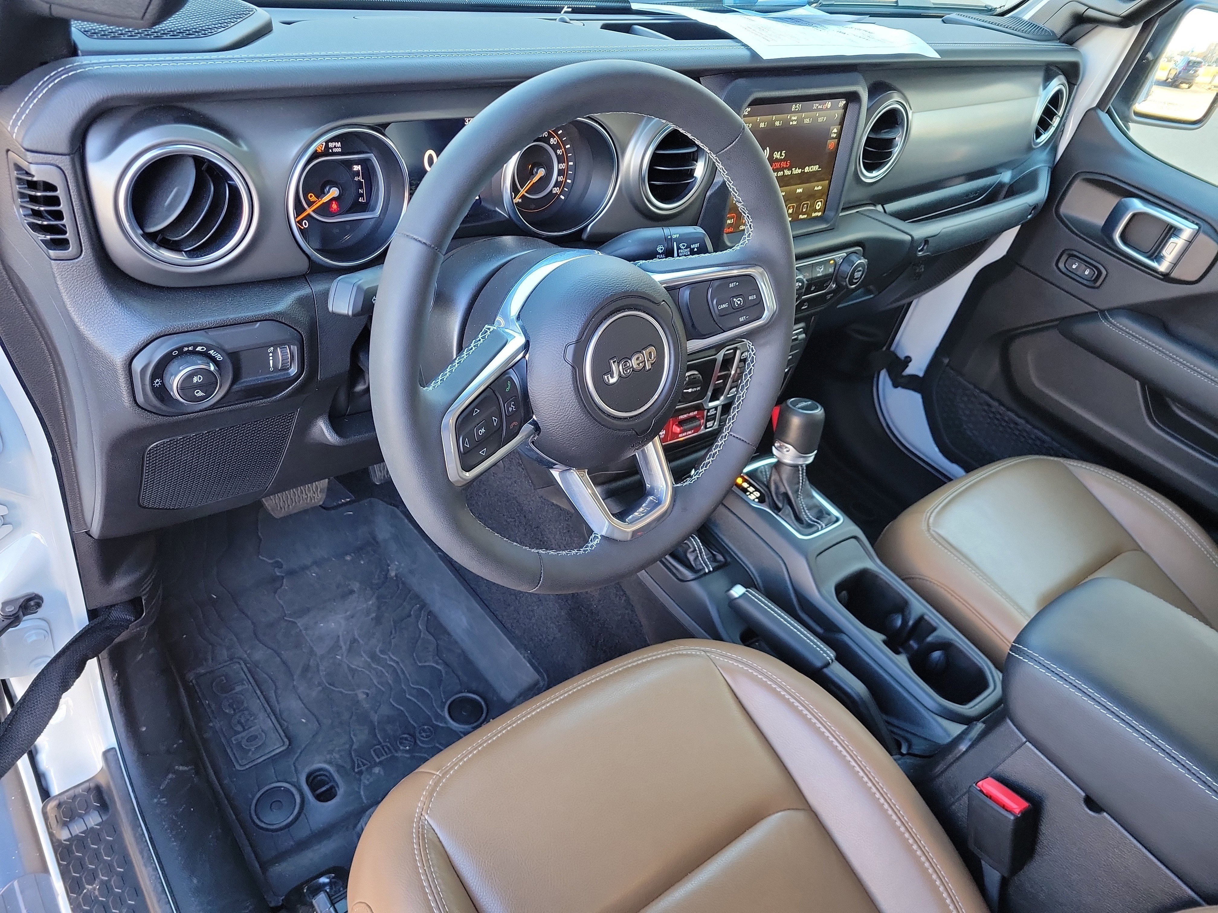 Used 2023 Jeep Gladiator Rubicon w/ LED Lighting Group image 8