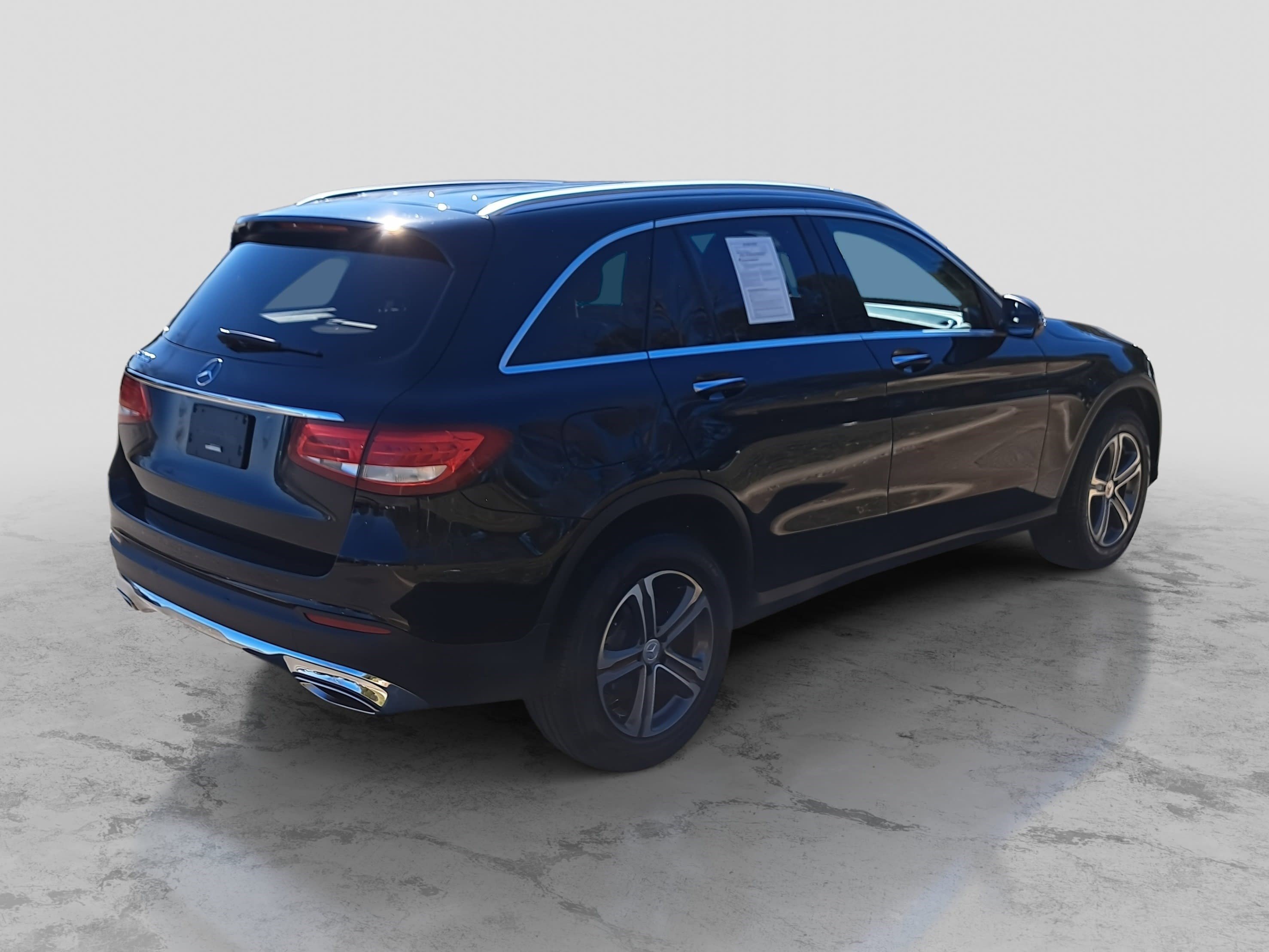 Used 2019 Mercedes-Benz GLC 300 image 5
