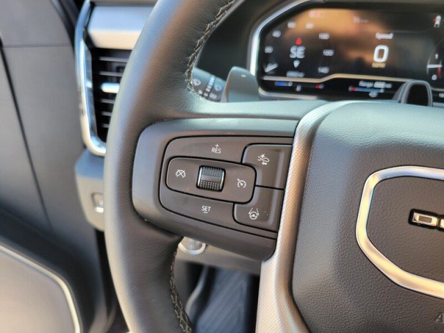 Used 2025 GMC Sierra 1500 Denali w/ Technology Package AWD/4WD image 18
