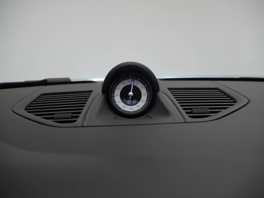 Certified 2023 Porsche 911 Targa 4 GTS image 31