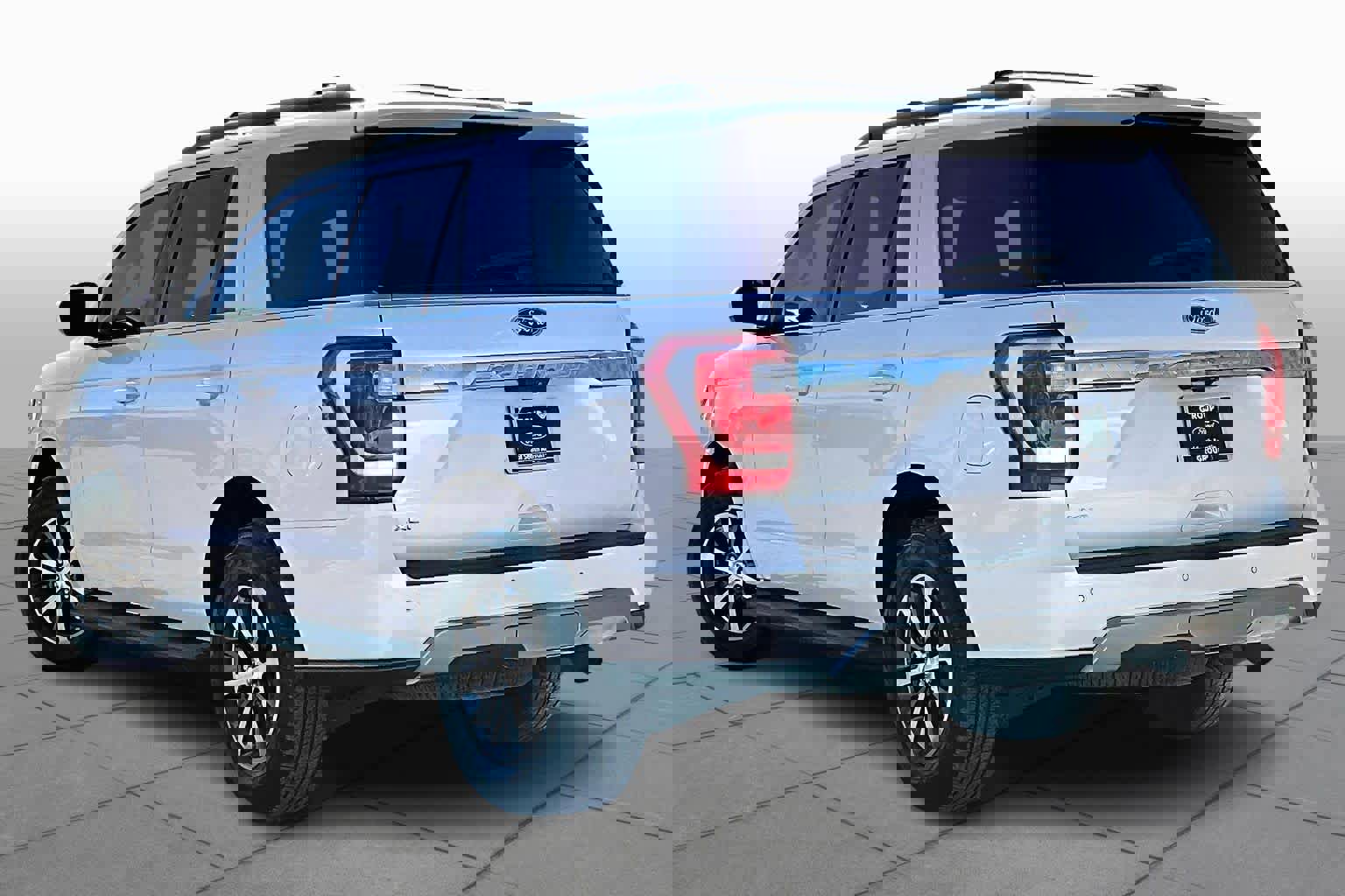 Certified 2019 Ford Expedition XLT w/ Cargo Package image 12