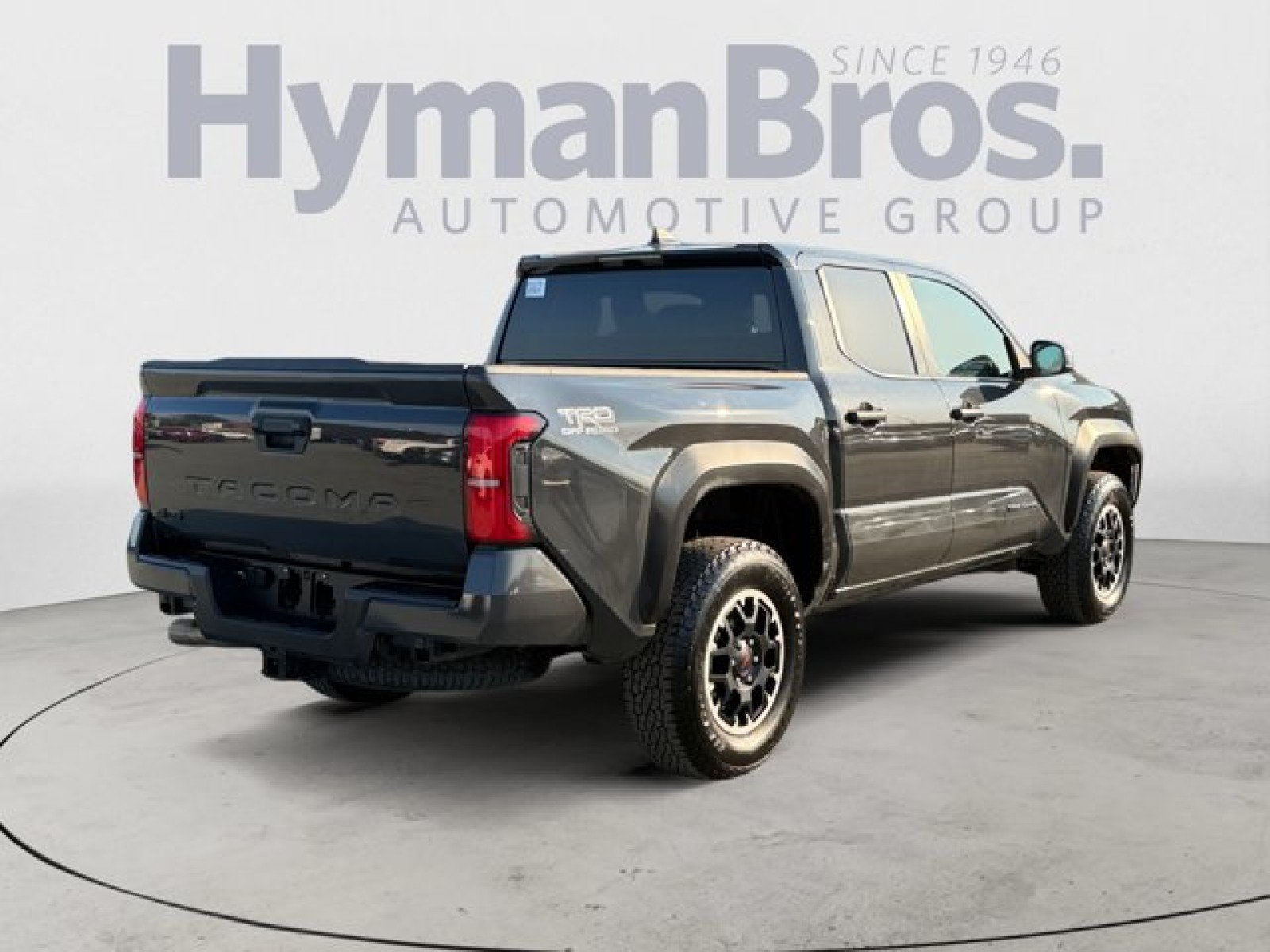 Used 2025 Toyota Tacoma TRD Off-Road AWD/4WD image 3