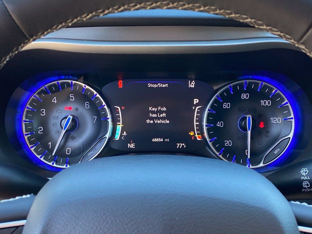 Used 2024 Chrysler Pacifica Touring-L FWD image 13