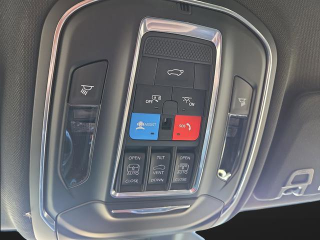 New 2025 Jeep Grand Cherokee L Limited w/ Luxury Tech Group II image 29