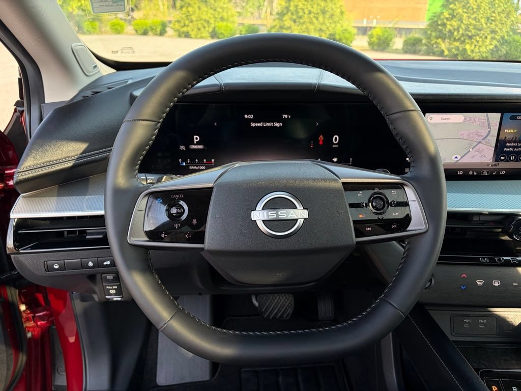Used 2025 Nissan Murano SL AWD/4WD image 16