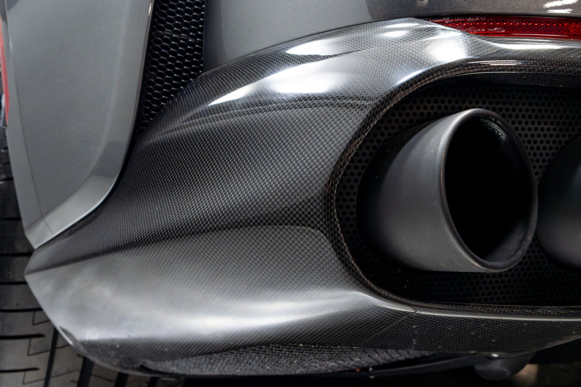 Used 2020 Ferrari 812 Superfast RWD image 52