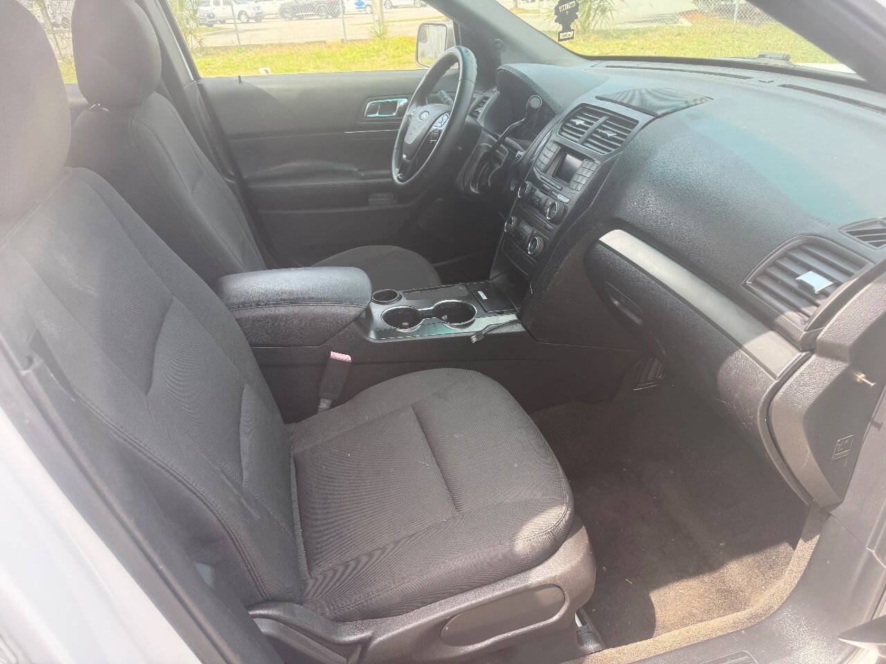 Used 2017 Ford Explorer 4WD Police Interceptor image 9