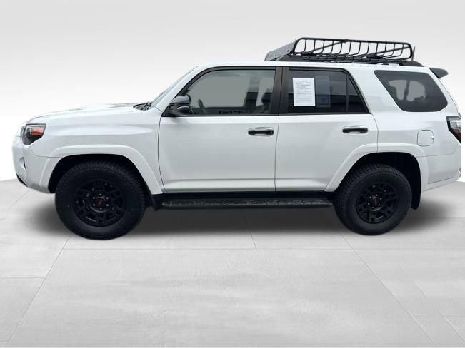 Used 2021 Toyota 4Runner Venture w/ Moonroof Package image 31