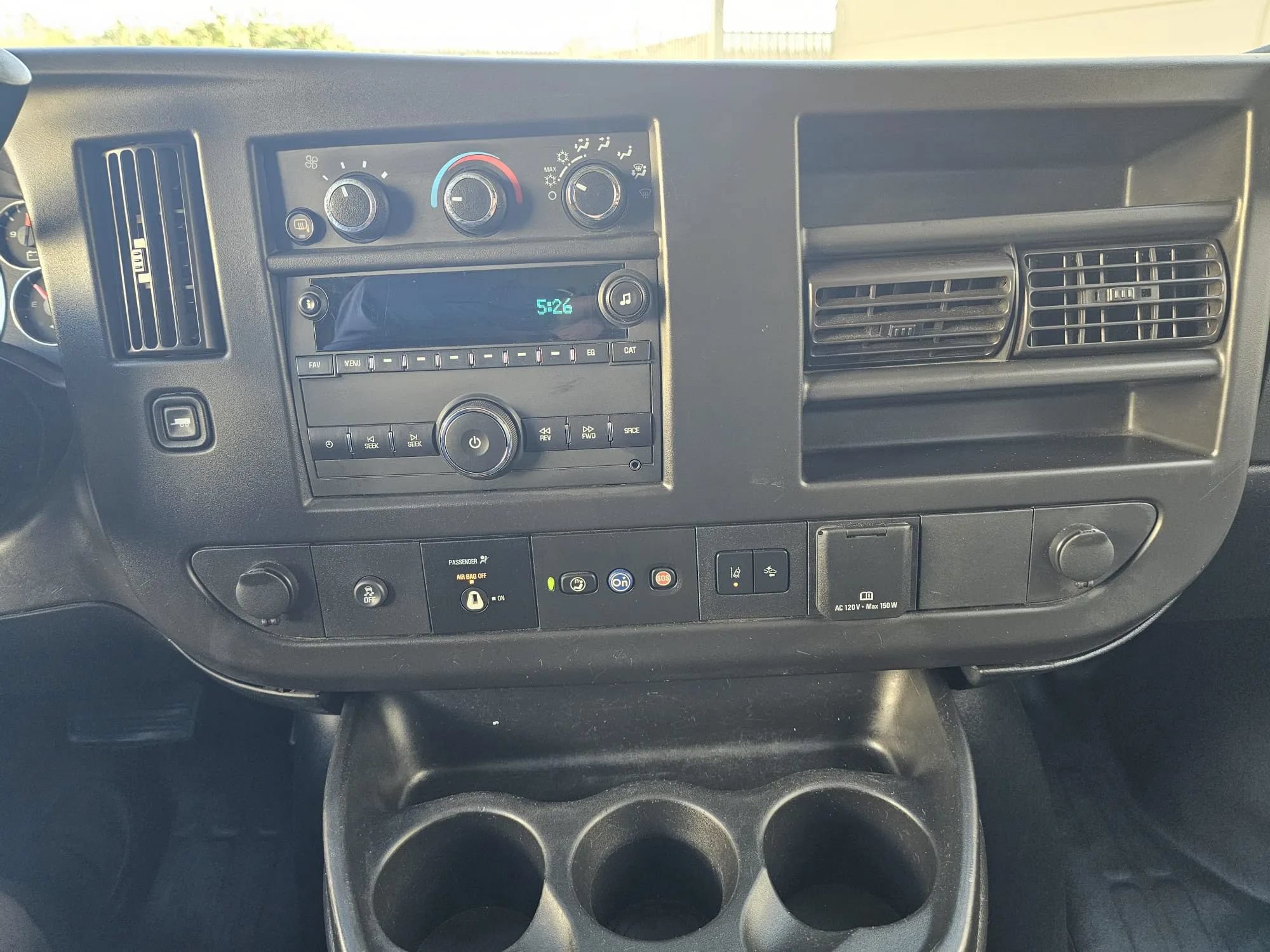 Used 2021 Chevrolet Express 3500 w/ Driver Convenience Package RWD image 22