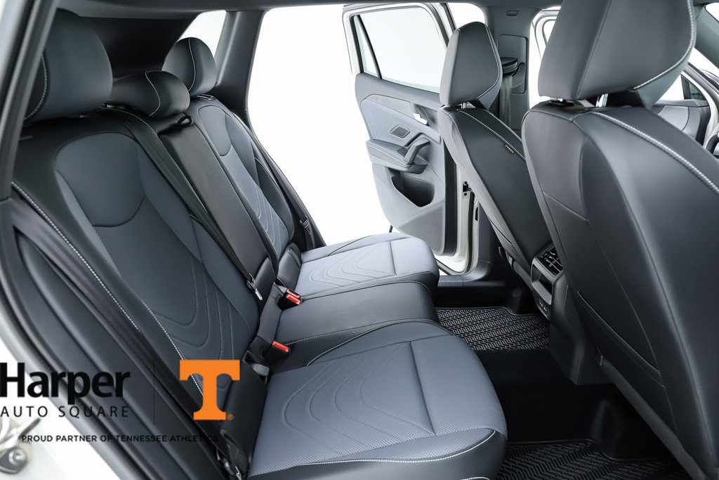 New 2025 Volkswagen Tiguan SE R-Line FWD image 38