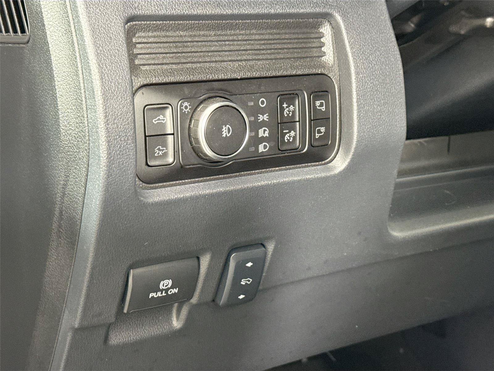 Used 2026 Ford F250 Lariat AWD/4WD image 16