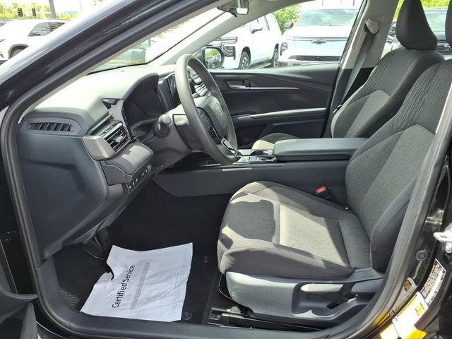 Used 2025 Toyota Camry LE FWD image 19