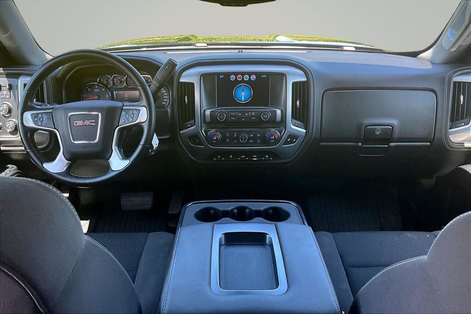 Used 2017 GMC Sierra 1500 SLE w/ SLE Value Package AWD/4WD image 17