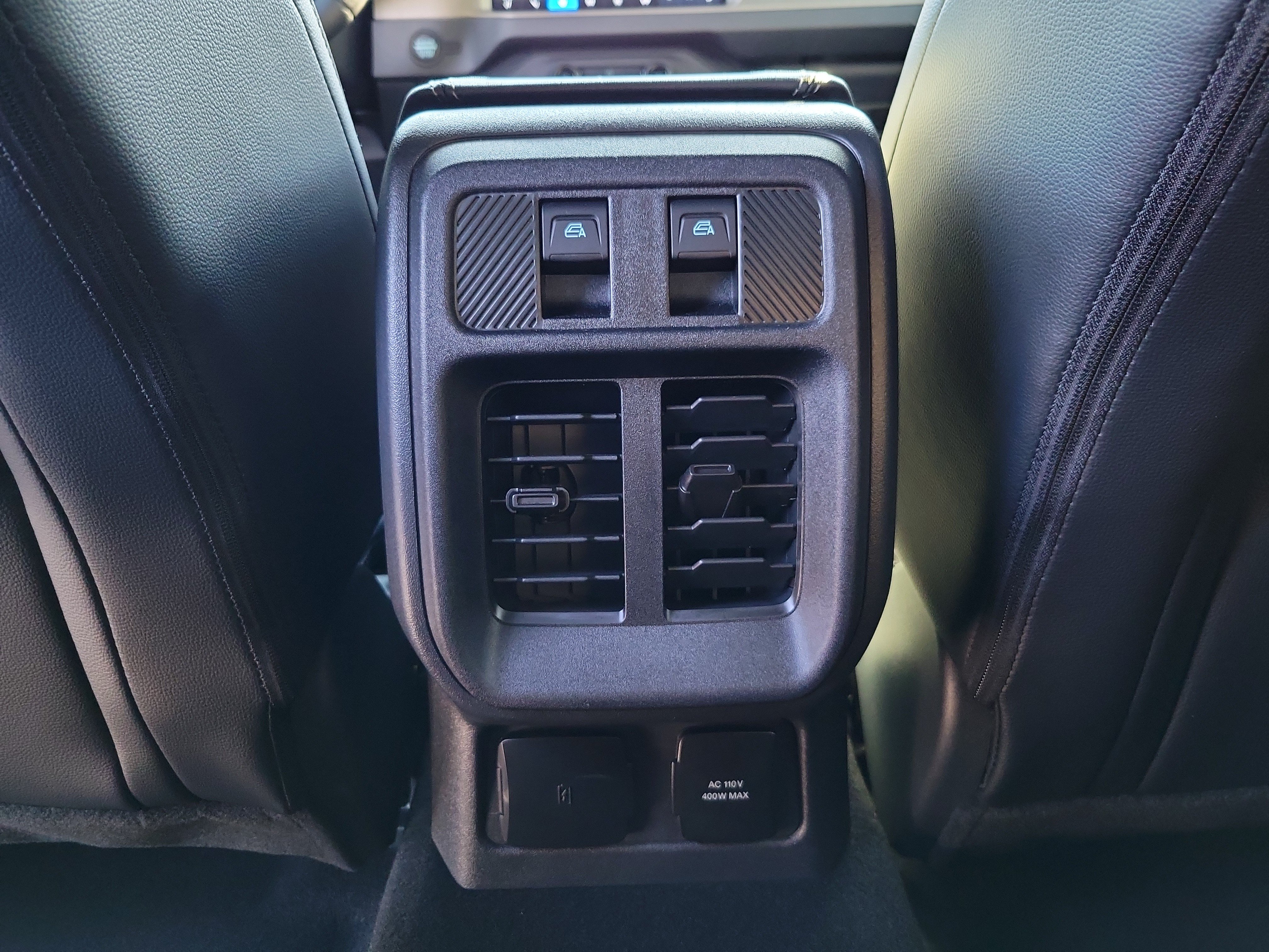 Used 2026 Ford Bronco Outer Banks AWD/4WD image 23