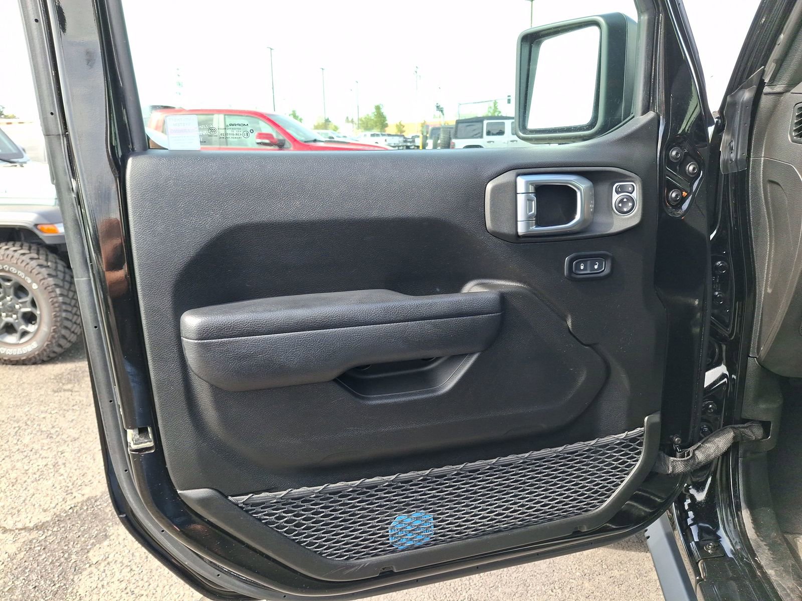 Certified 2023 Jeep Gladiator Mojave w/ Cold Weather Group AWD/4WD image 20