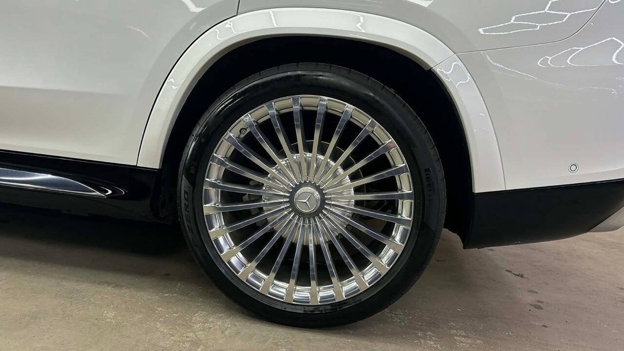 Used 2026 Mercedes-Benz Maybach GLS 600 4MATIC image 28