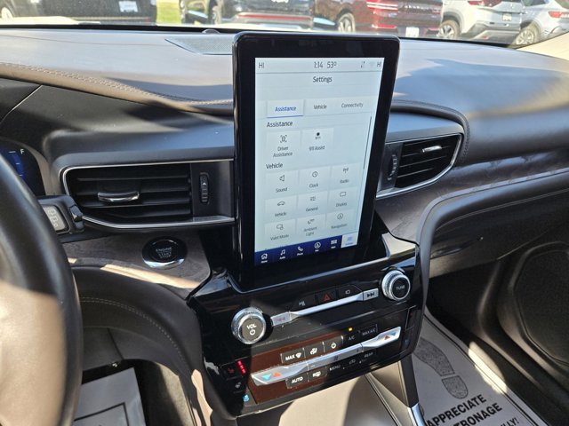 Used 2022 Ford Explorer Platinum w/ Equipment Group 601A image 8