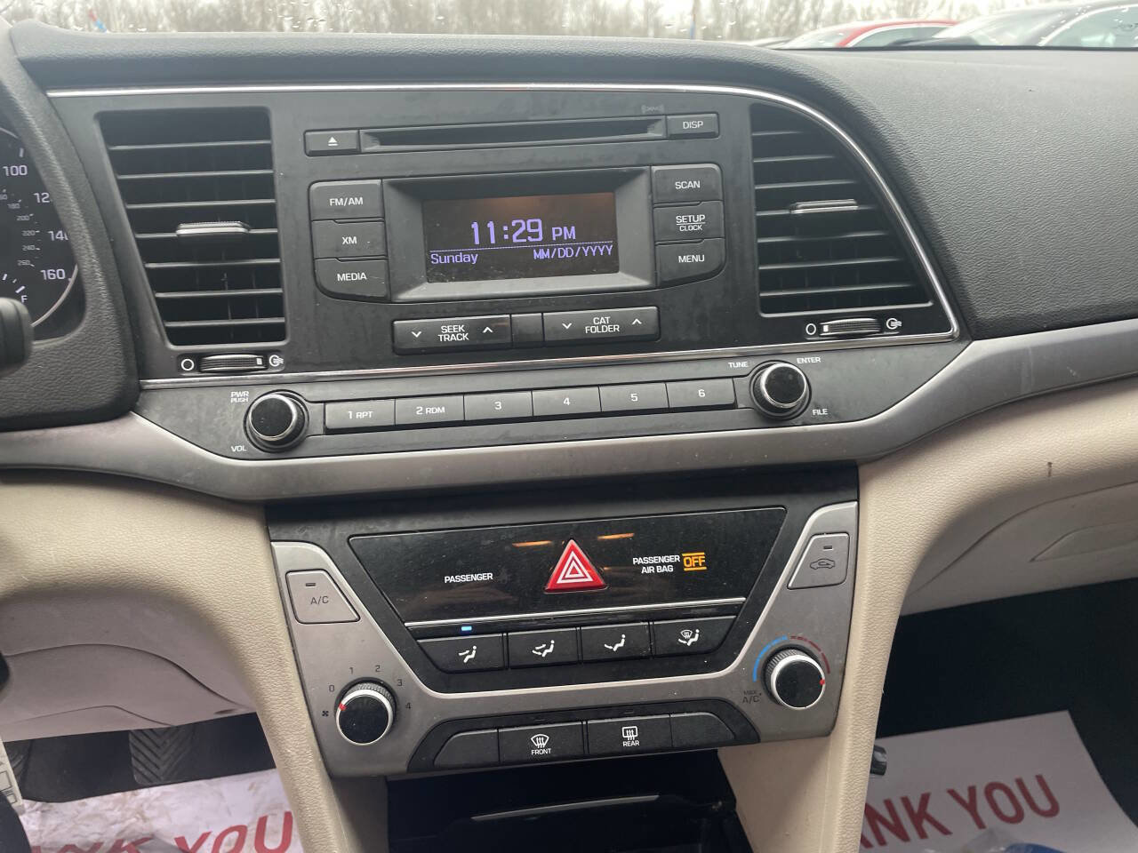 Used 2017 Hyundai Elantra SE image 11