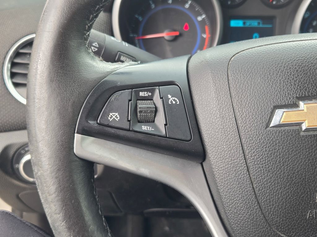 Used 2013 Chevrolet Cruze LT FWD image 31