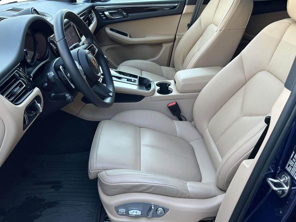 Certified 2026 Porsche Macan AWD/4WD image 20