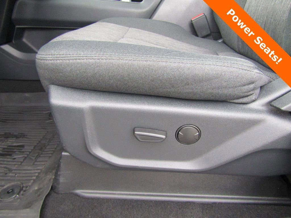 Used 2024 Ford Expedition Max XLT image 6