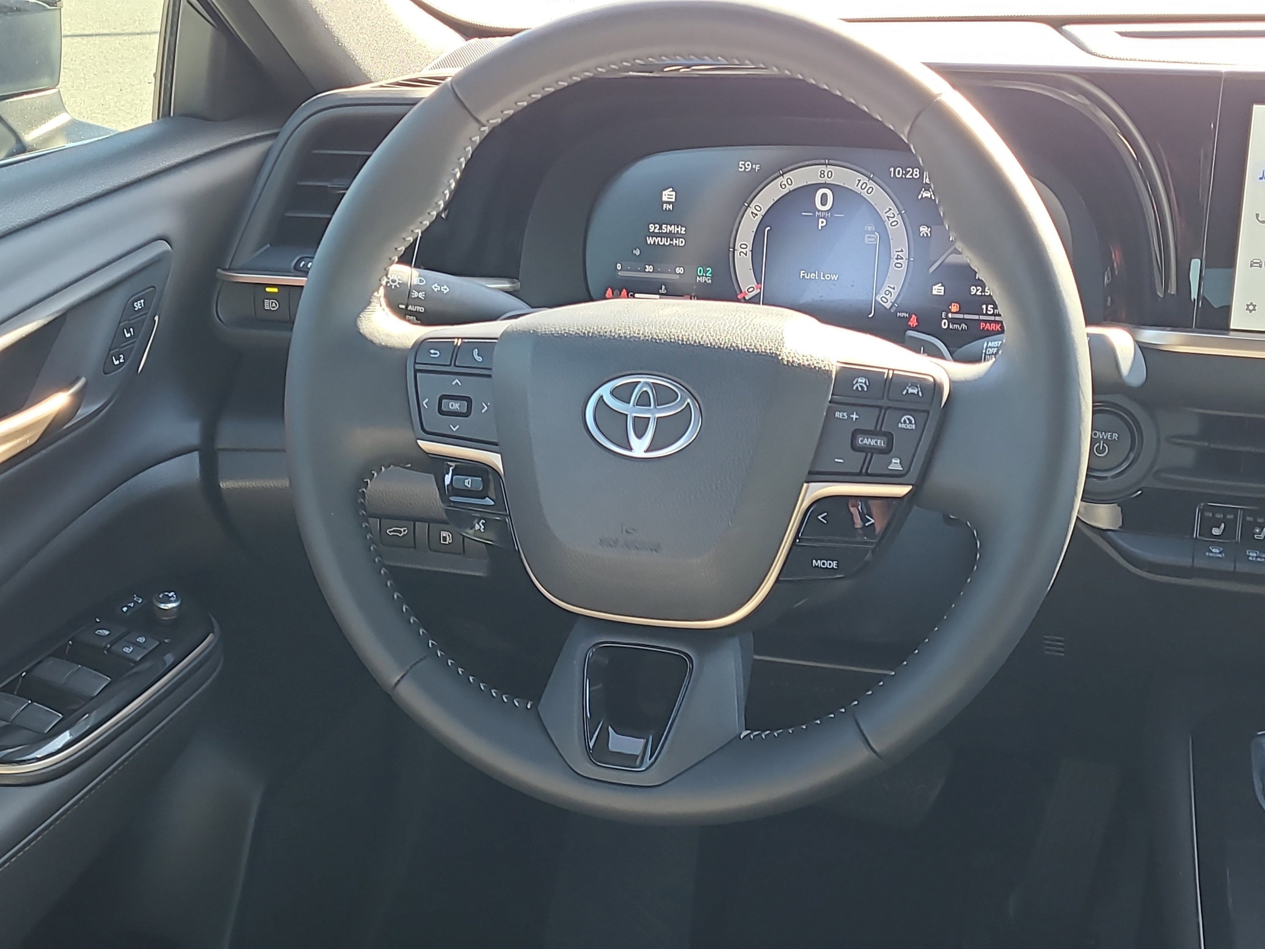 Used 2025 Toyota Crown Signia image 16